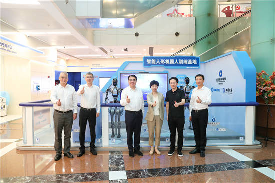 两部门：力推智能养老服务机器人结对攻关与场景应用试点