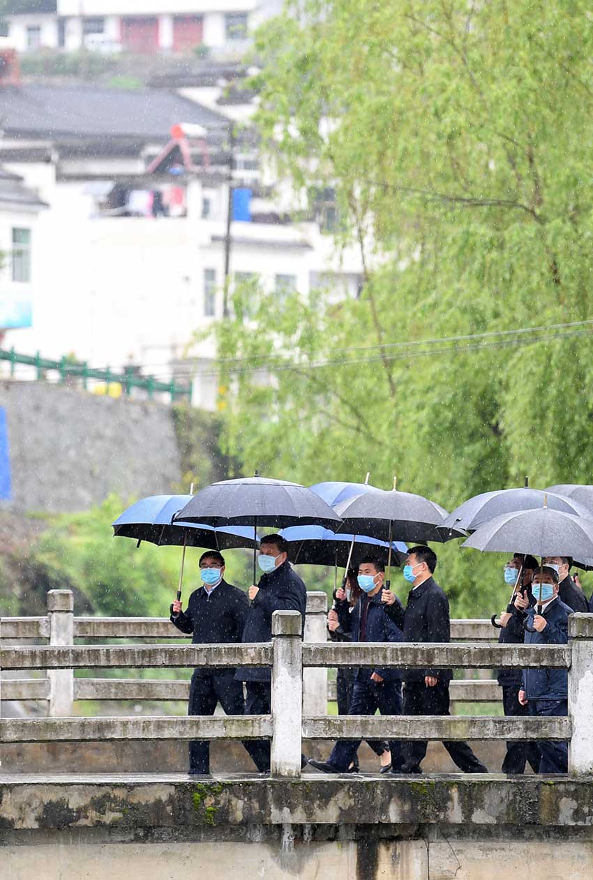 近镜头·习近平的文化足迹丨“不仅要在物质形式上传承好，更要在心里传承好”