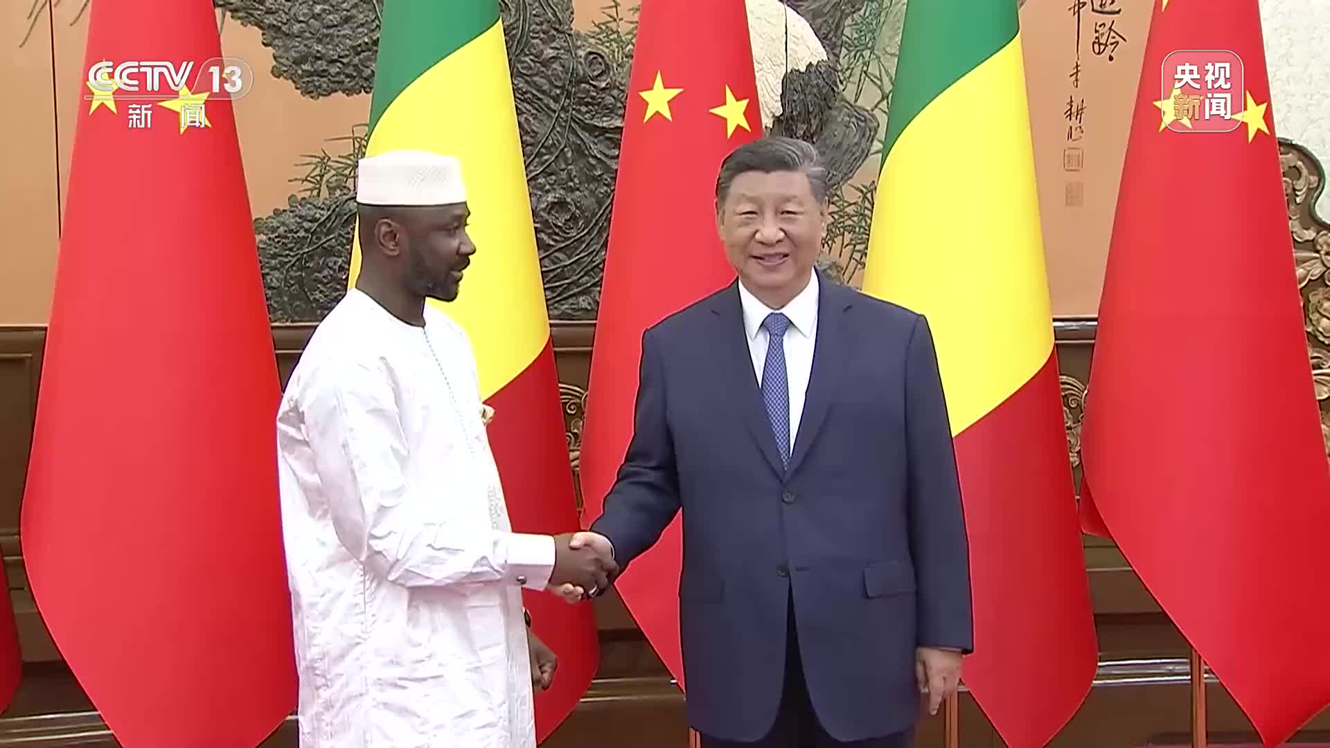 习近平会见伊朗总统佩泽希齐扬