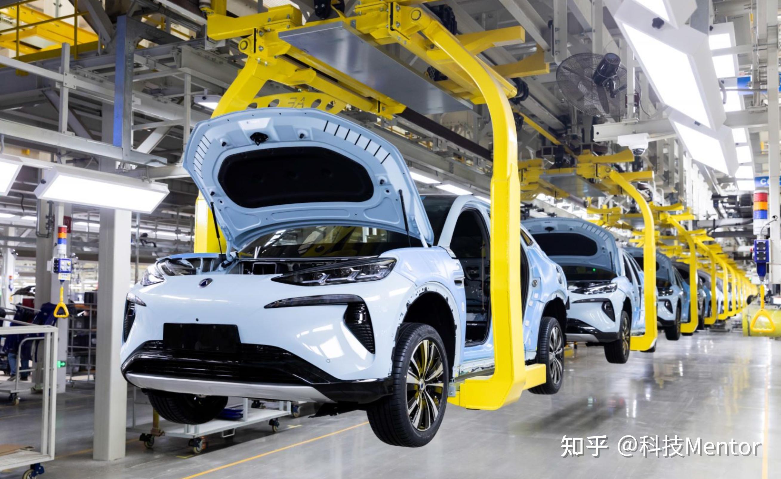 财经聚焦丨更聪明 更安全 更开放——从智博会看智能网联新能源汽车新趋势