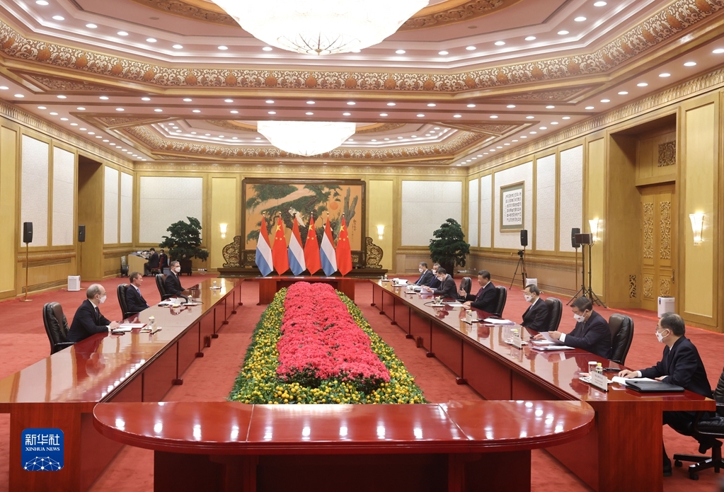 习近平会见葡萄牙总理蒙特内格罗