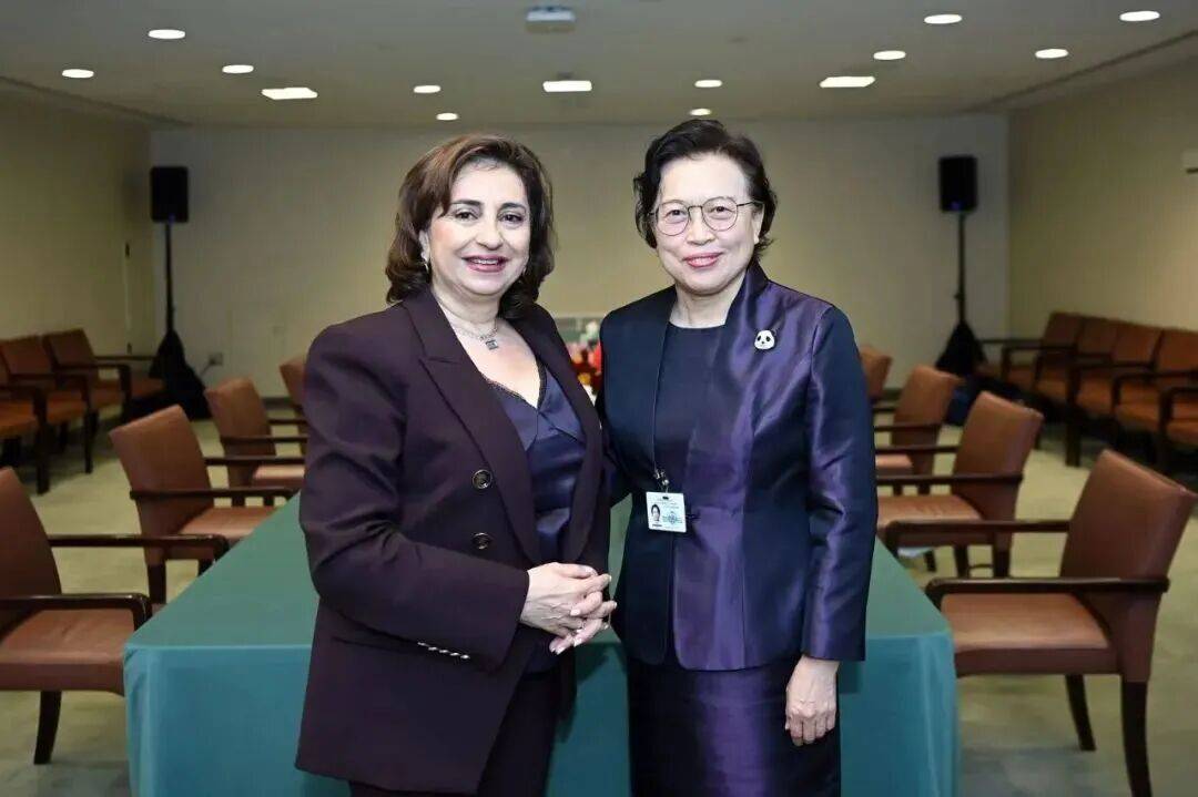 全球妇女峰会·高端访谈｜中国是推动妇女事业发展的全球领导者——专访斯里兰卡总理阿马拉苏里亚