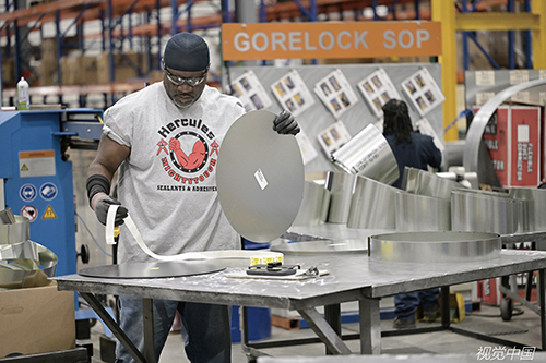 美国10月制造业活动继续萎缩