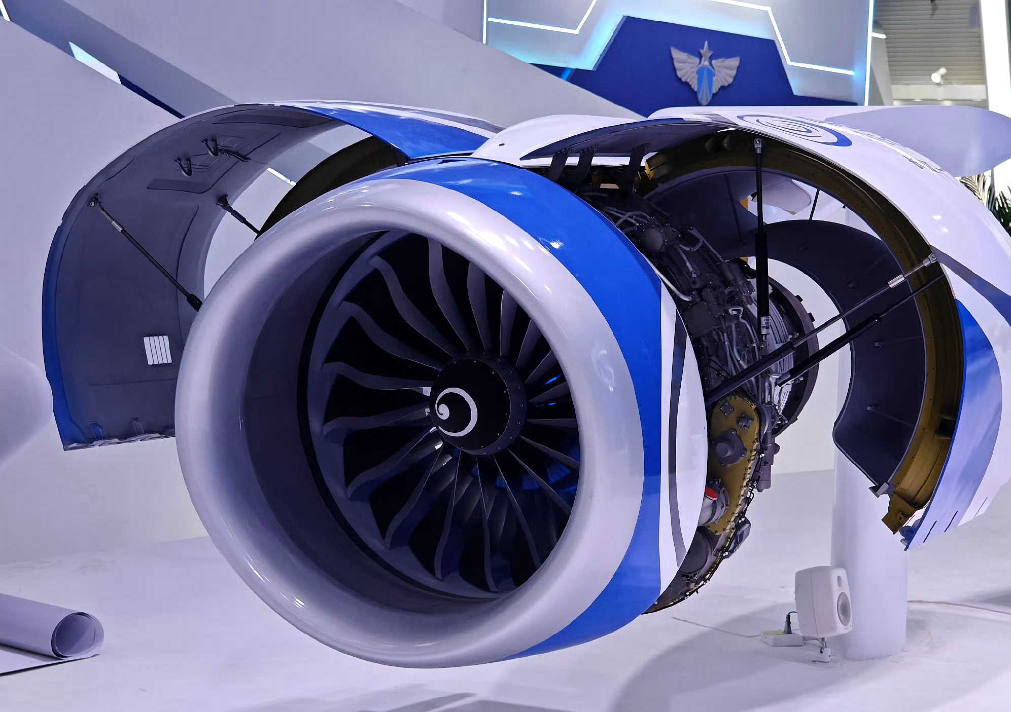 C919将首次亮相中东!航空航天ETF天弘(159241)近10日“吸金”超5000万元