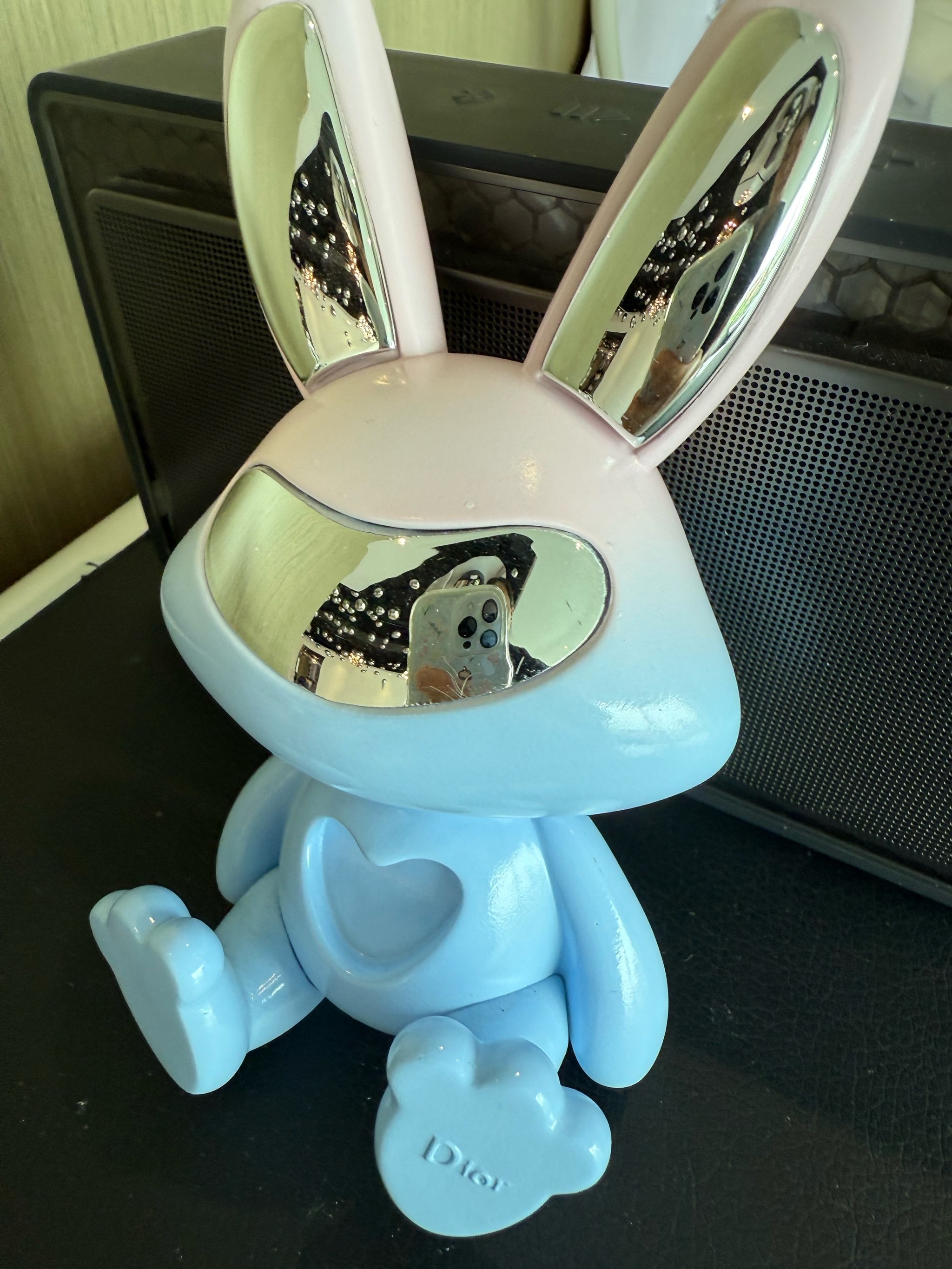 玩偶拍摄 0.9 倍变焦上热搜 现存潮玩相关企业超2.1万家