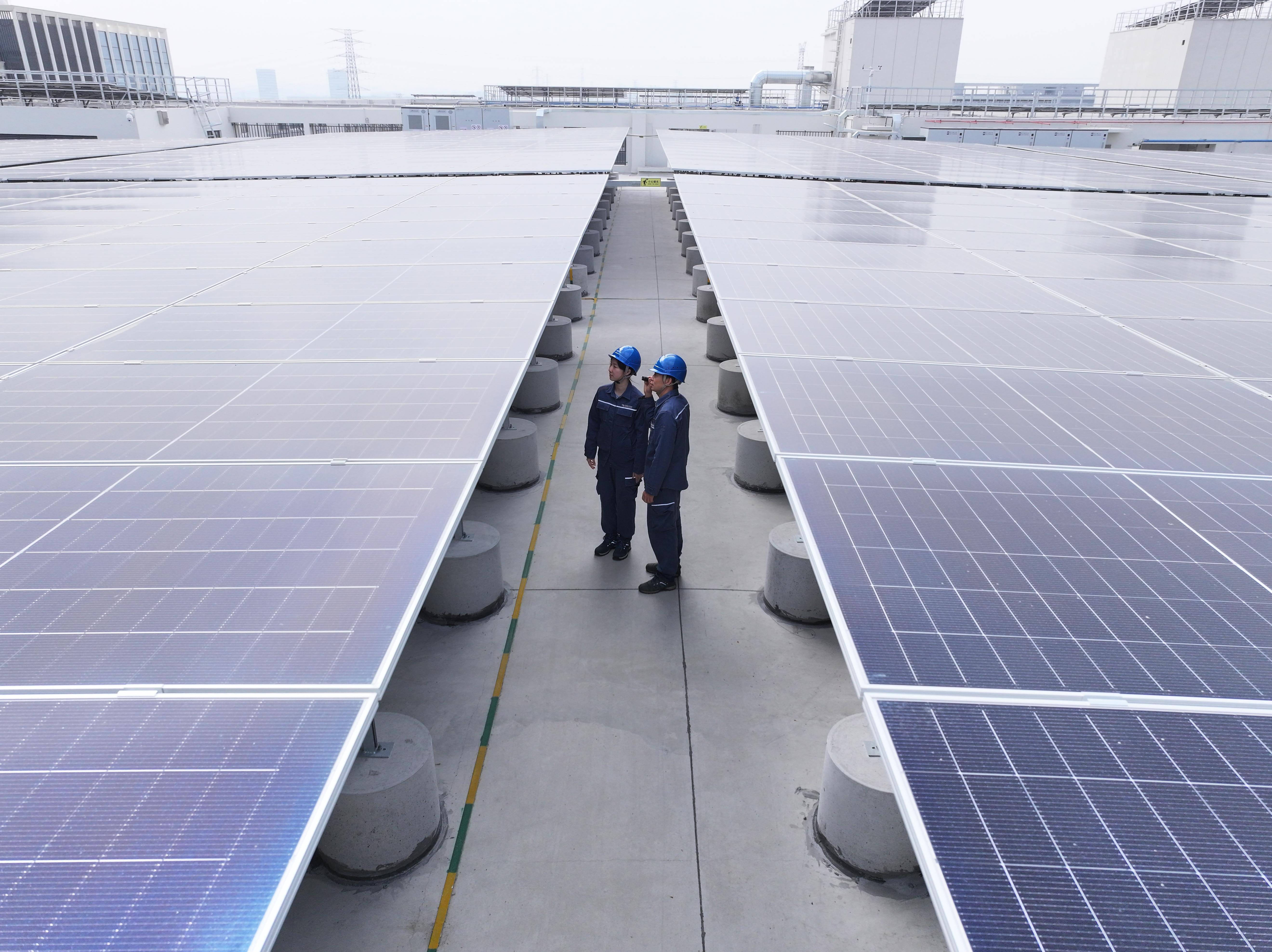 中广核在运装机突破1.1亿千瓦