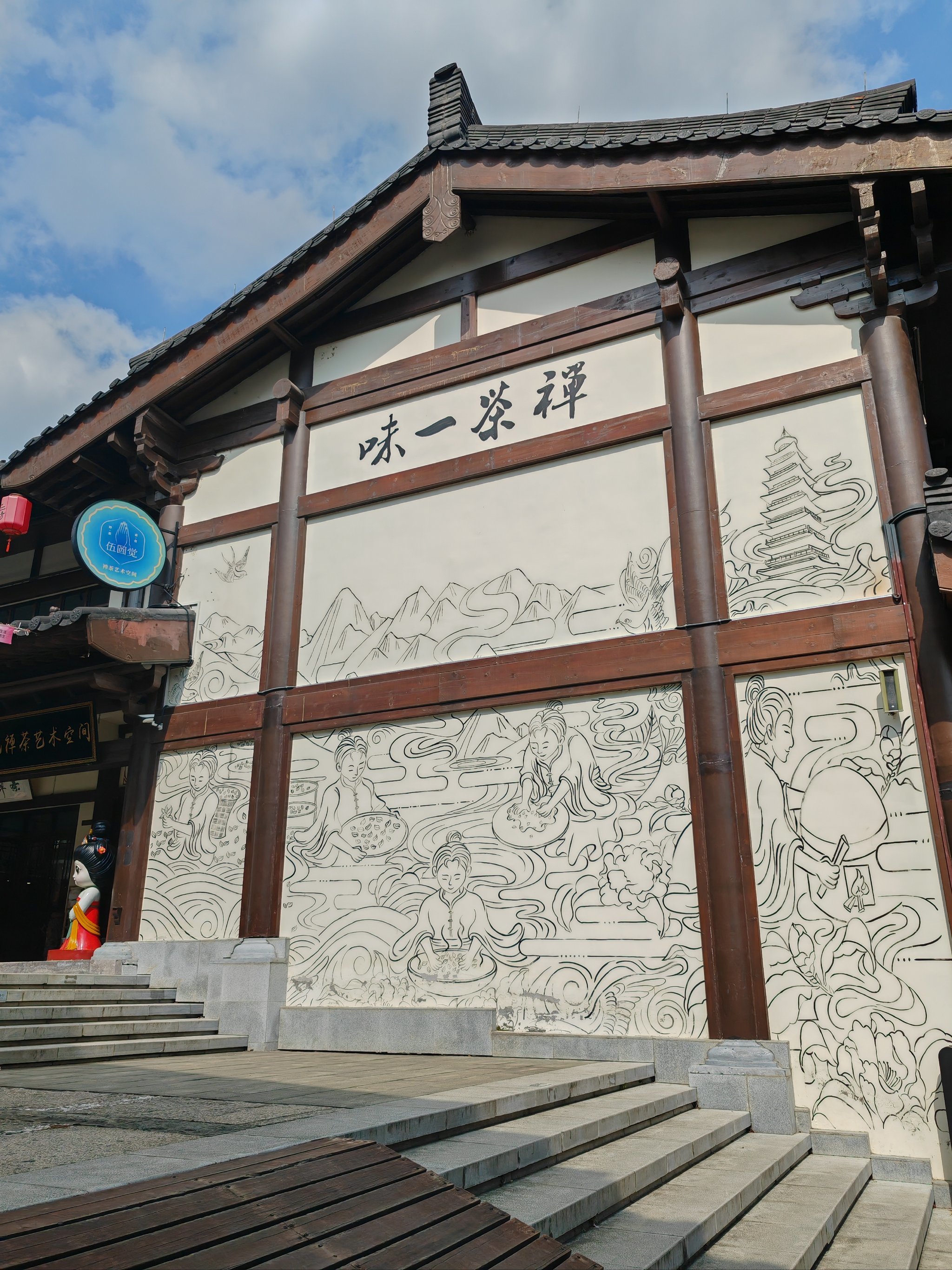 人文经济激活消费新动能丨古街“活”起来：塞上老街书写文旅消费新故事