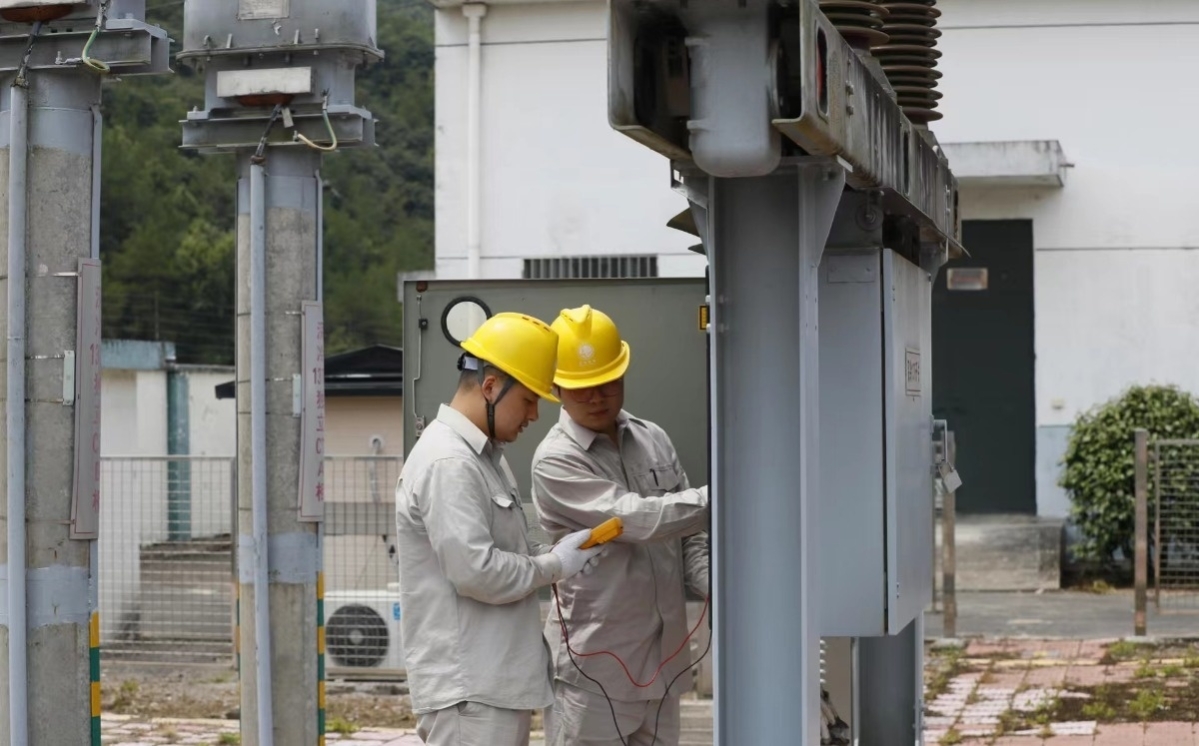 动力电池赛道密集突破 技术前沿多路并进