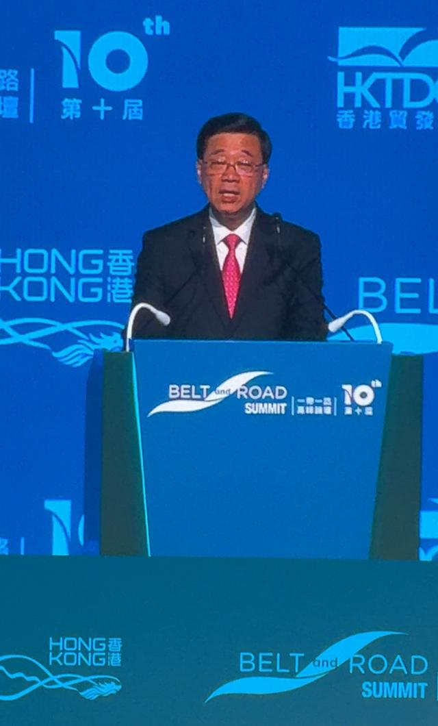 李家超：香港将首次制定五年规划