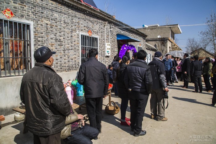 特写丨京城核心区危旧老楼极速焕新记