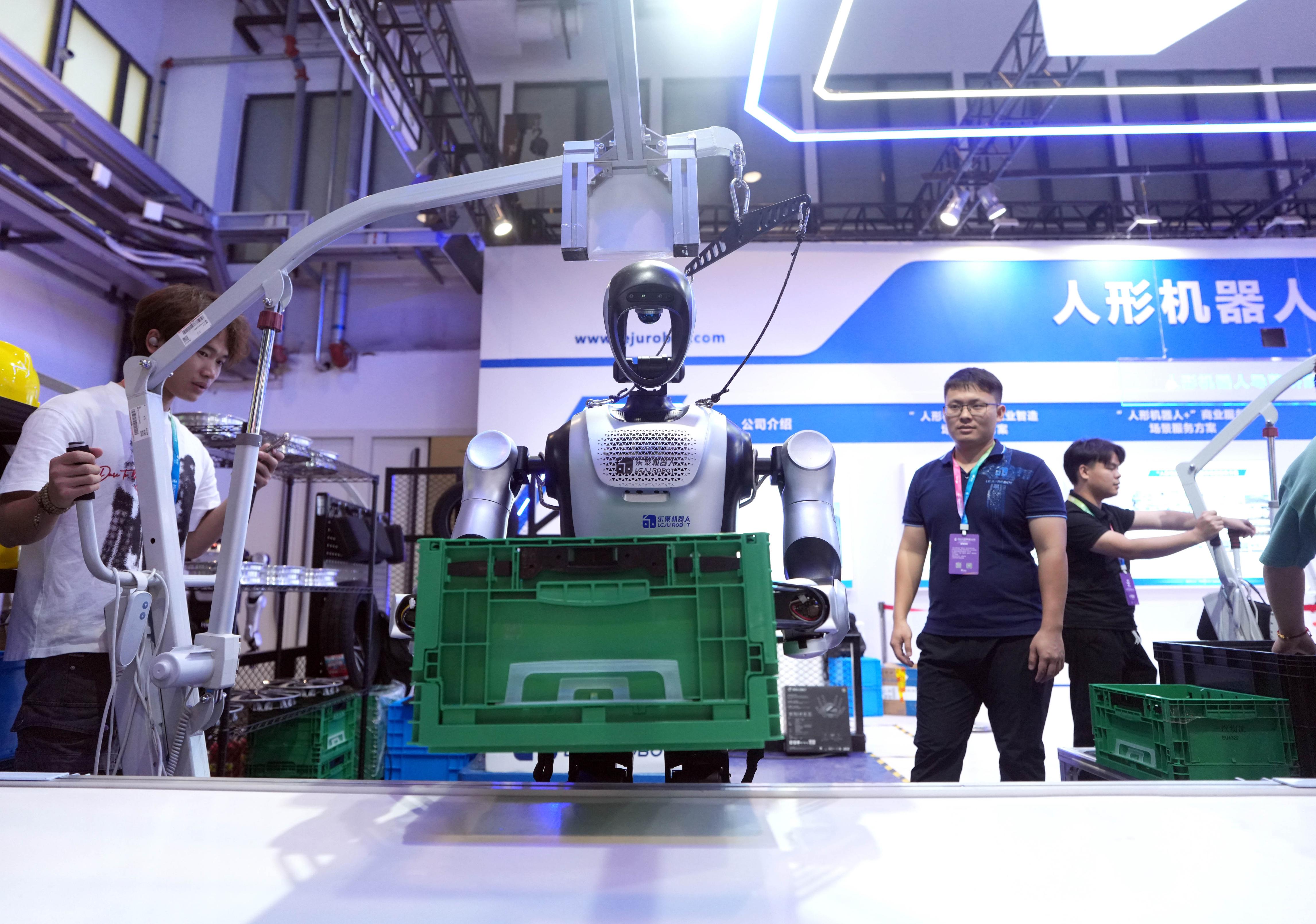 人形机器人闹新春:2026年产业发展有何新看点?