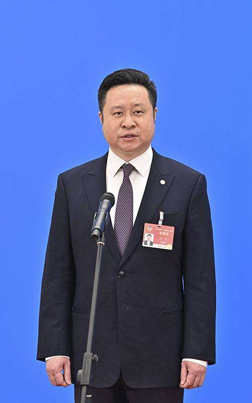 两会聚焦 | 龙头上市公司代表委员畅谈高质量发展新蓝图