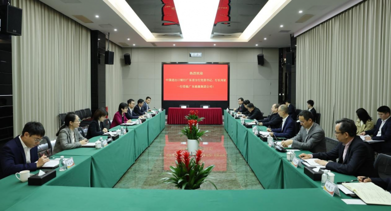 全国人大代表、中国进出口银行北京分行行长刘亚：发行专项债构建中小银行资本补充长效机制